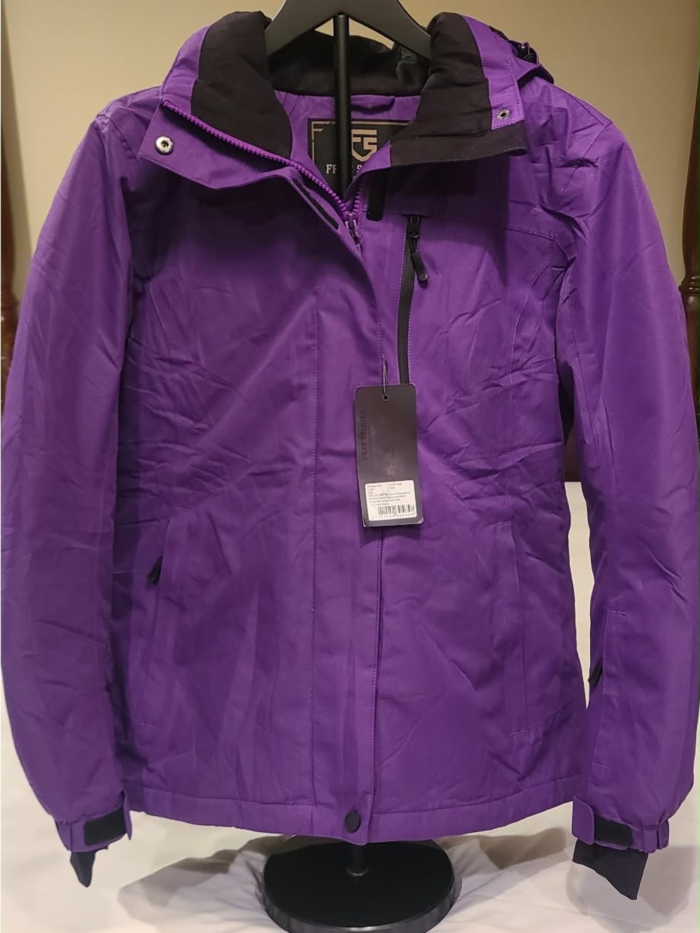 Women’s Purple Ski Jacket with detachable Hood by Free Soldier size S